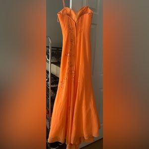 creamsicle color prom dress, no missing sequenc